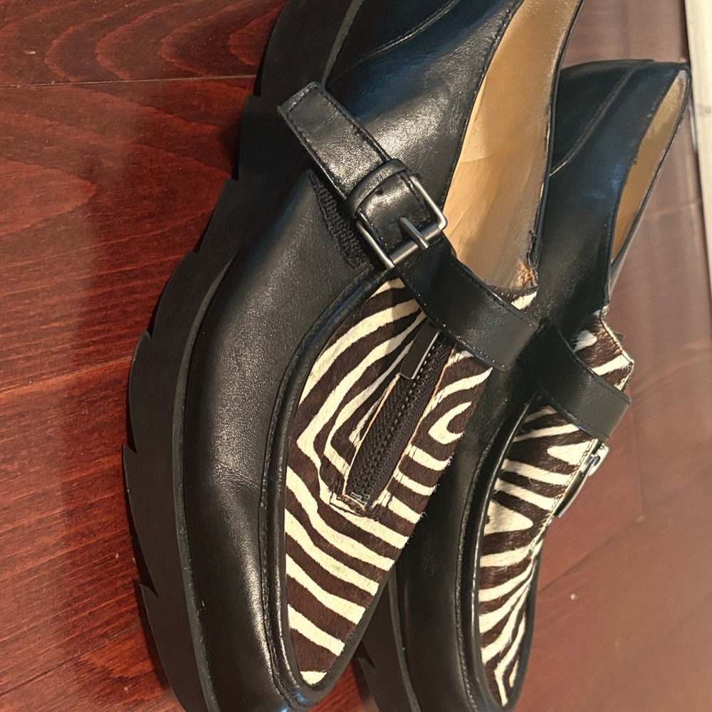 Cool leather & zebra print shoes size 8-1/2
